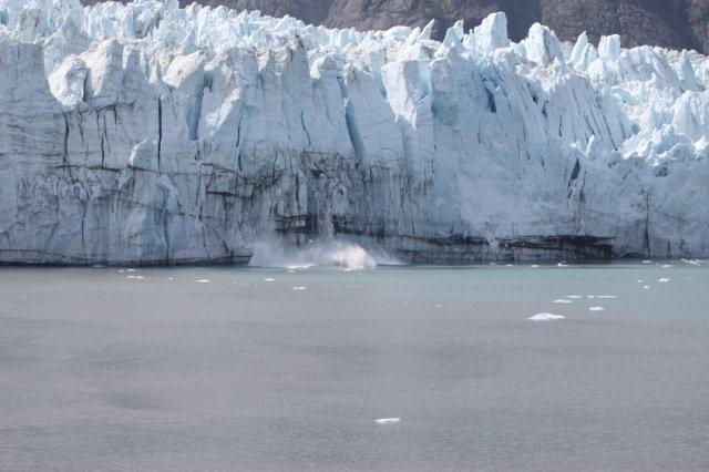 Glacire Bay Ice Calving